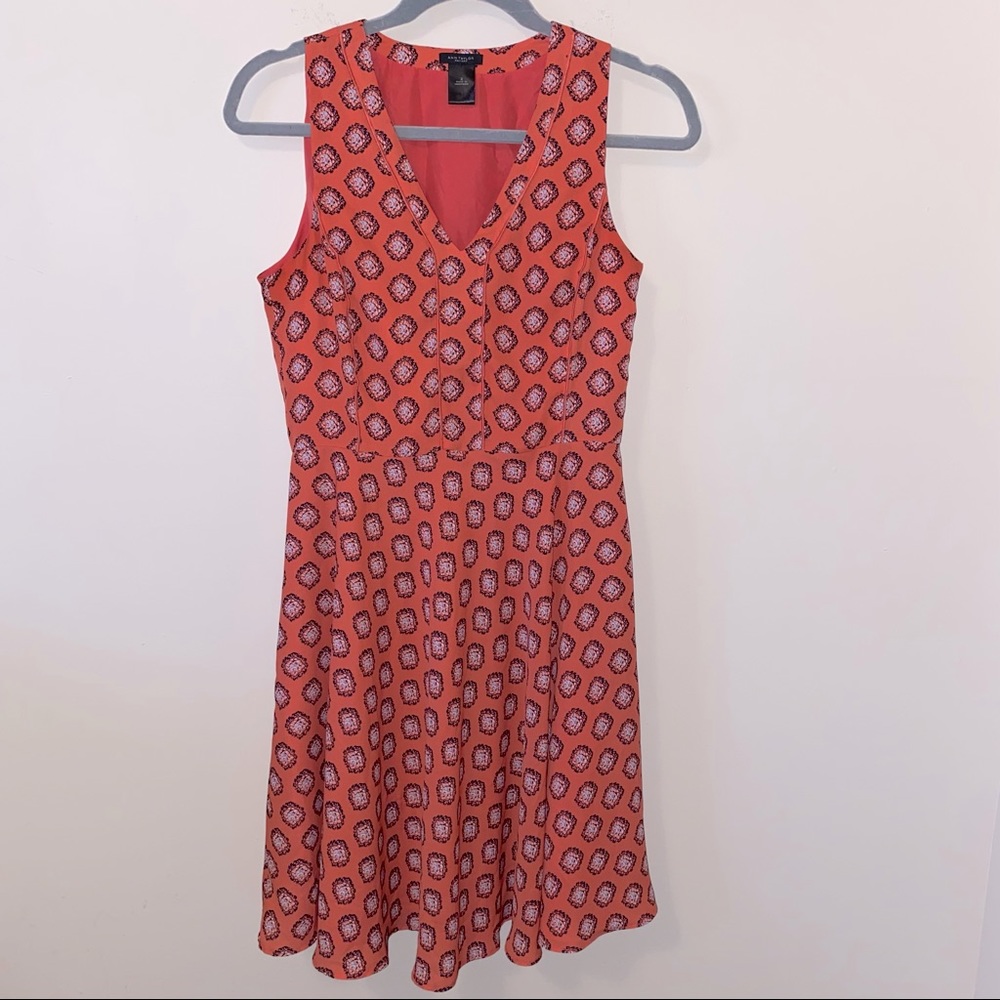 Ann Taylor Sleeveless V Neck Dress size 2